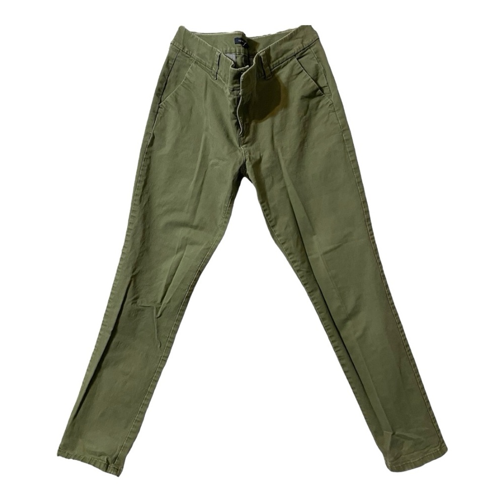 Bundle of Women’s Pants. Tommy Hilfiger and GAP.